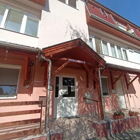 Fo-Rest Apartman Nyíregyháza Exteriér fotografie