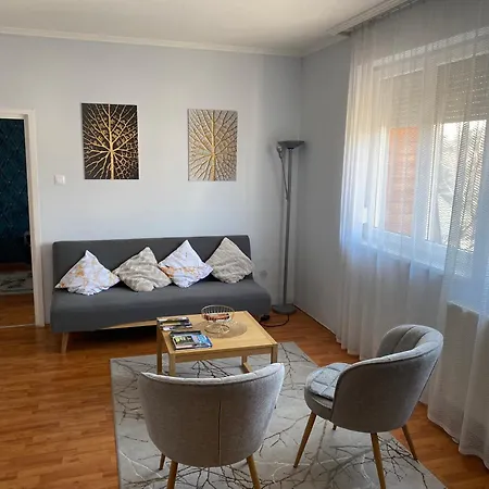 Fo-Rest Apartman Nyíregyháza Exteriér fotografie